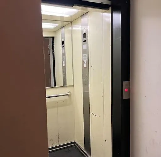 Near Hauptbahnhof - Kingsize Bed Відень