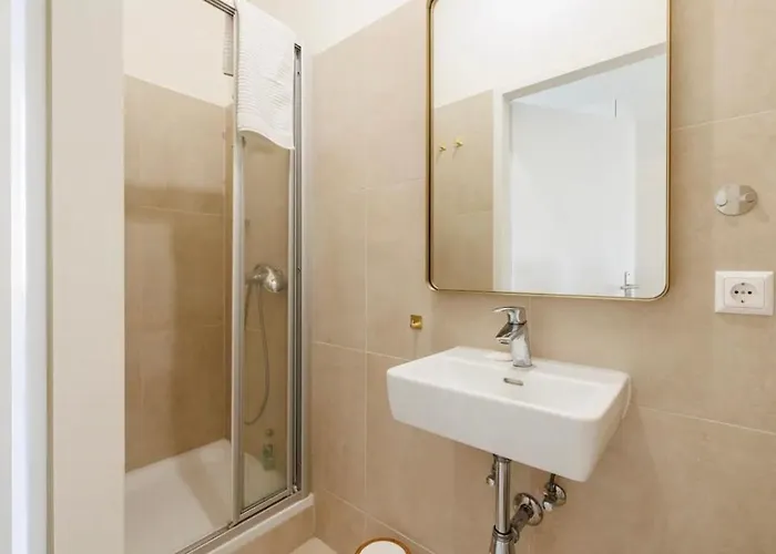 Near Hauptbahnhof - Kingsize Bed Апартаменти