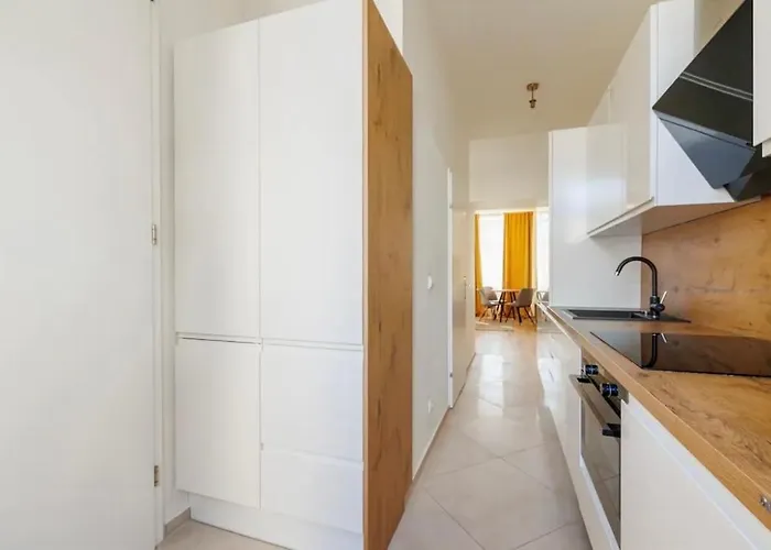 Near Hauptbahnhof - Kingsize Bed Відень